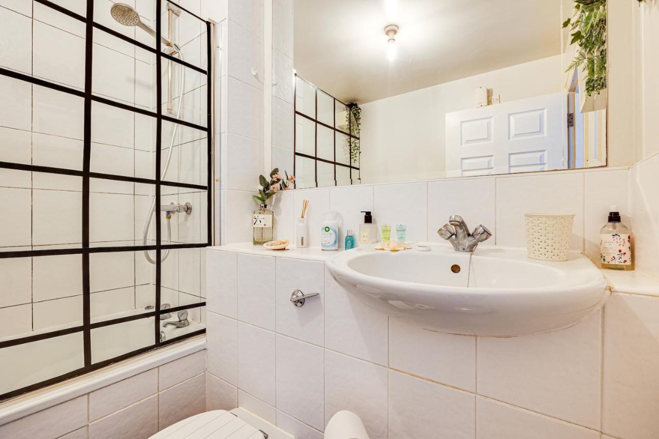 Cosy 2Br Modern Apt With Free Parking Liverpool Eksteriør bilde