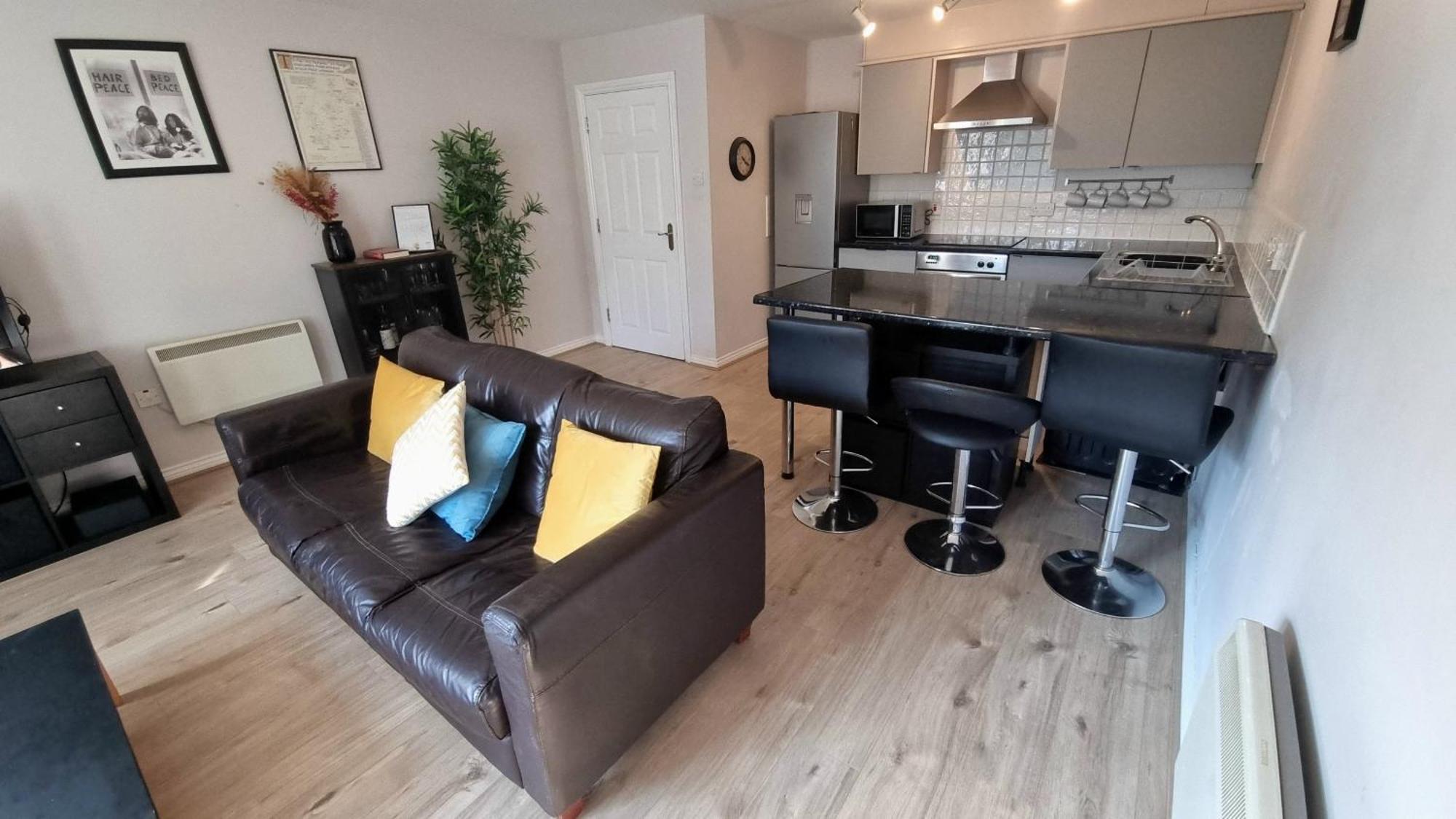 Cosy 2Br Modern Apt With Free Parking Liverpool Eksteriør bilde